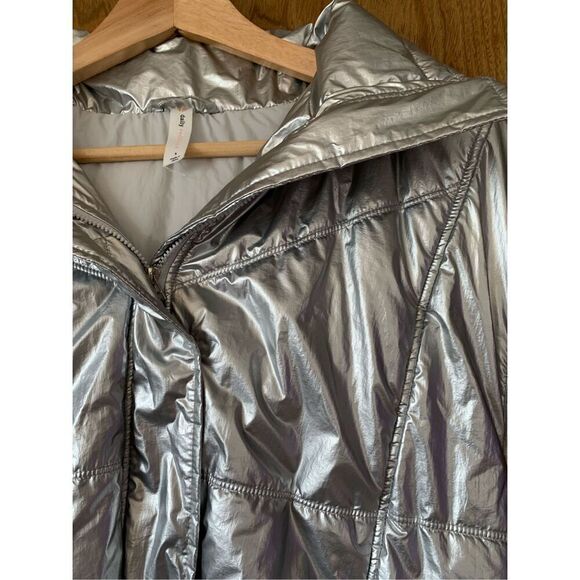 Daily Practice by Anthropologie Metallic Puffer Vest Silver Size S - Picture 6 of 12